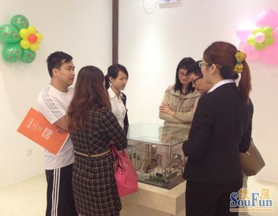 駿景灣品峰5月1日開放銷售，家年華活動好評如潮